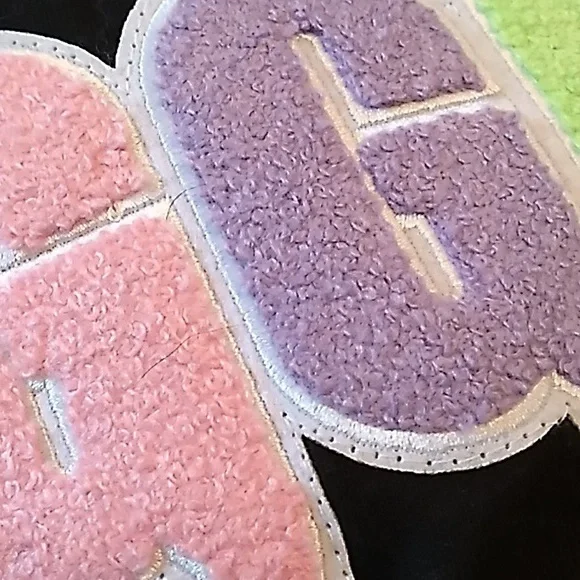 ❤️ SALE ITEM Rugged Tshirt - Picture 4 of 4